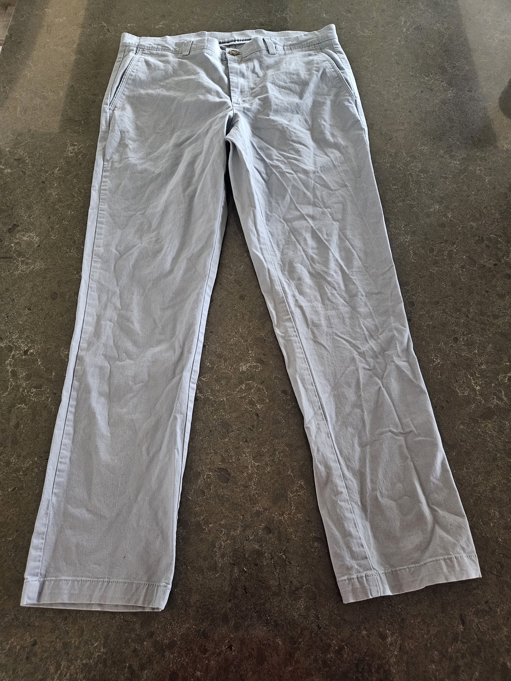 Roundtree & Yorke Light Blue Men's Chinos